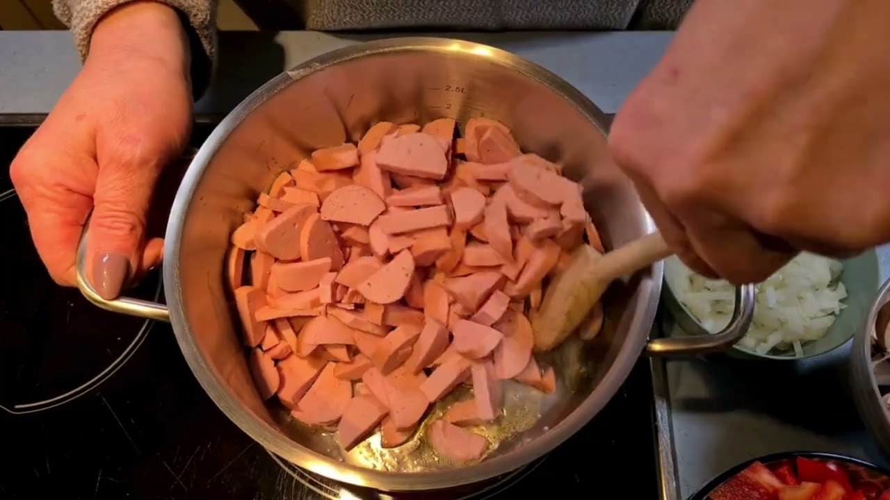 Fleischwurstgulasch