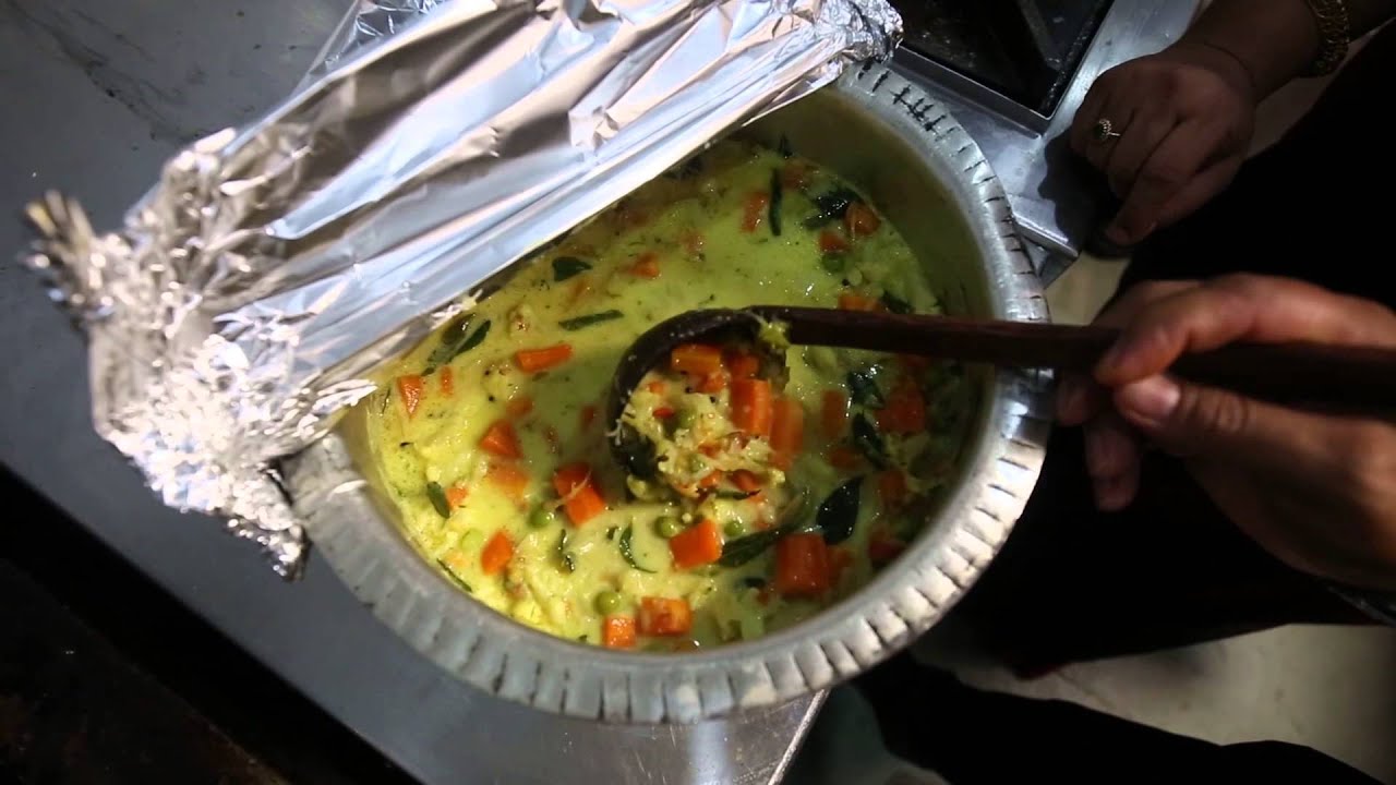 4/7 - Vegetable Stew by Begum Abida Rashid