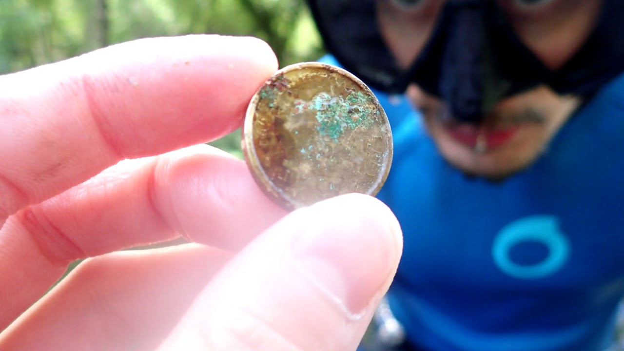 Descubrimos el fondo del río | Encontramos gafas, monedas y oveja muerta?