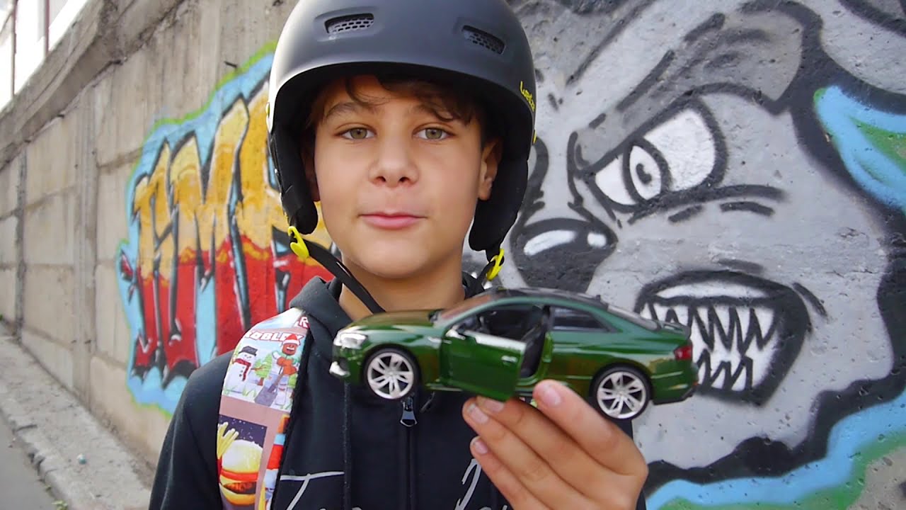 Металлическая машинка Bburago Audi RS 5 Coupe 2019, масштаб 1/24