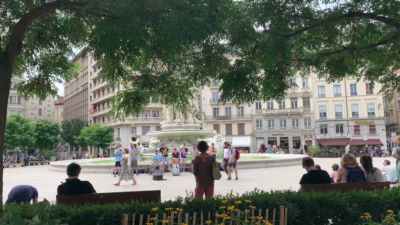 Daft Punk gets a fanfare makeover: Incredible student performance #fanfare #lyonfrance #Lyon