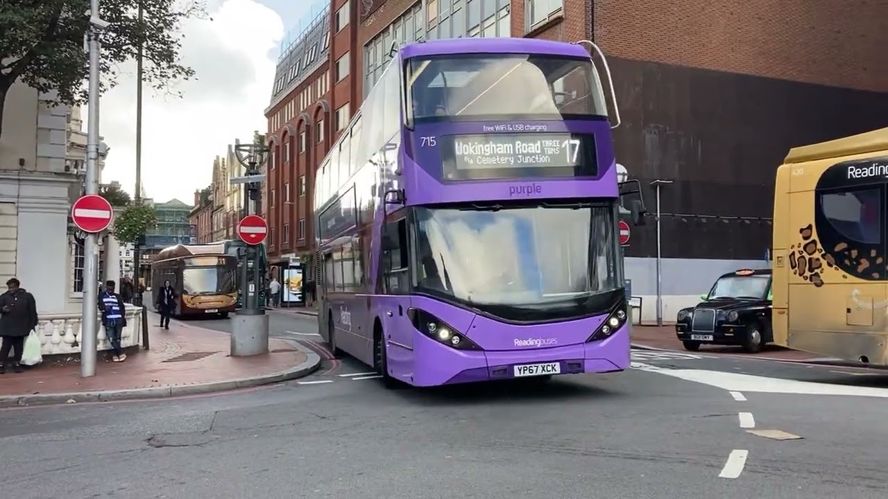 Buses in Reading October 2023