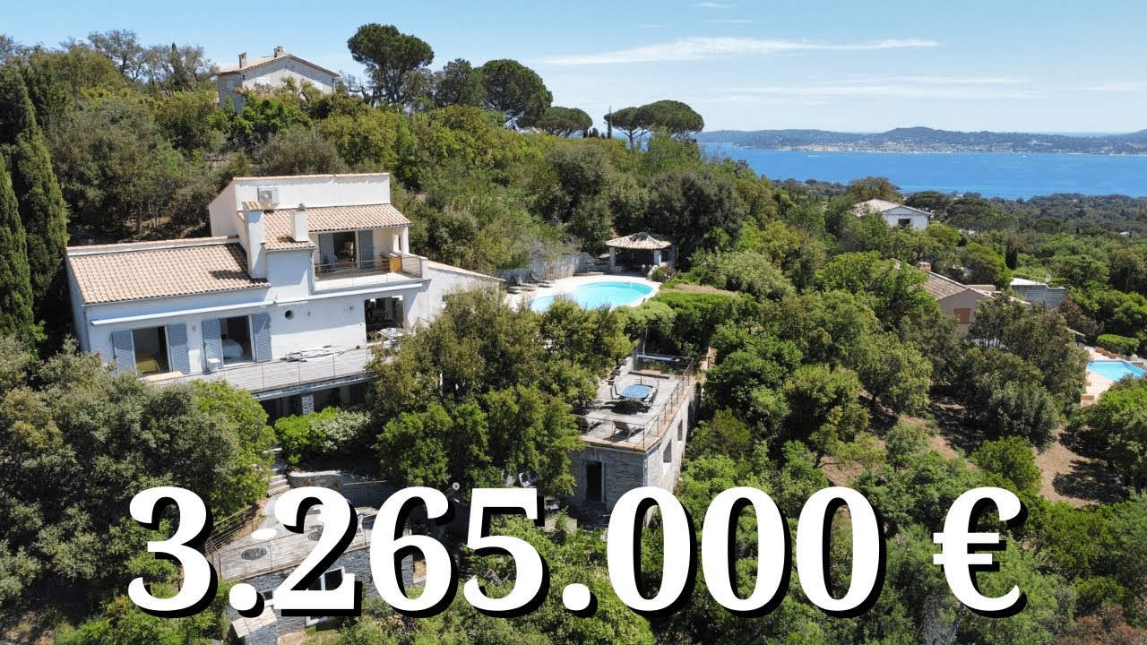 Touring a sumptuous villa with panoramic sea view overlooking Saint-Tropez