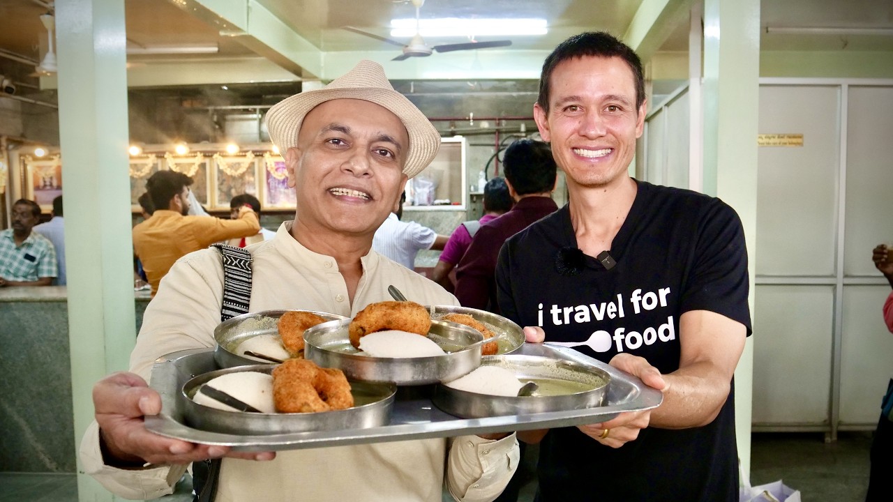 @Mark Wiens Tries Brahmins' Coffee Bar Idli Vada, Vidyarthi Bhavan Masala Dosa! Bengaluru Food Tour