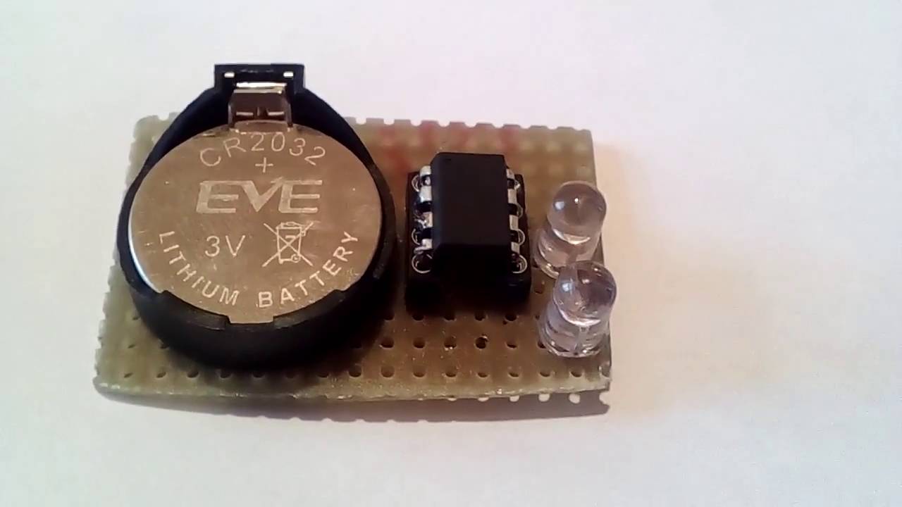 Ultra low power LED flasher.