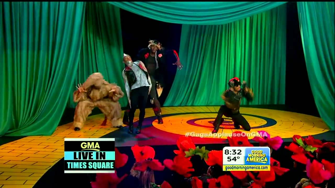 Lady Gaga - Applause Live on GMA HD