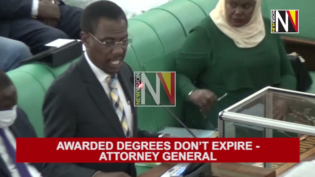 Awarded degrees don't expire - Attorney General