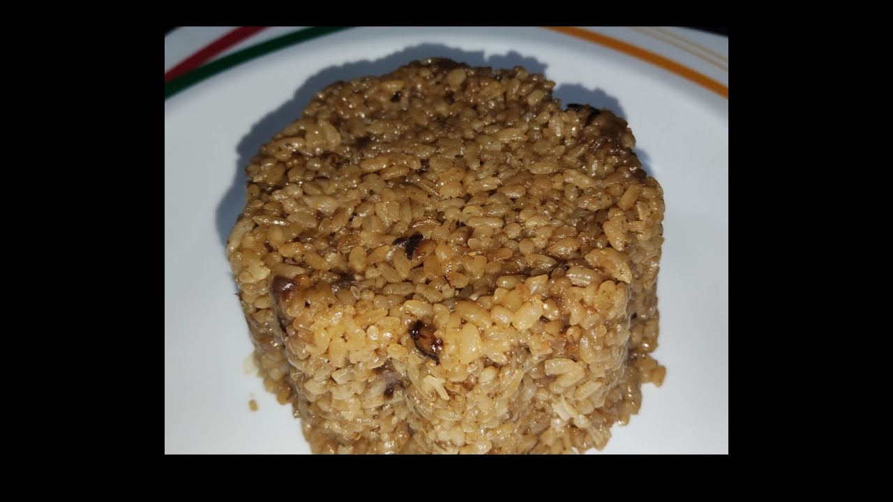 طريقة عمل أرز الصيادية الأصلي وسر اللون البني المكرمل بدون مرارة.. رز سمك مفلفل بالواحدة✨🧅🍚