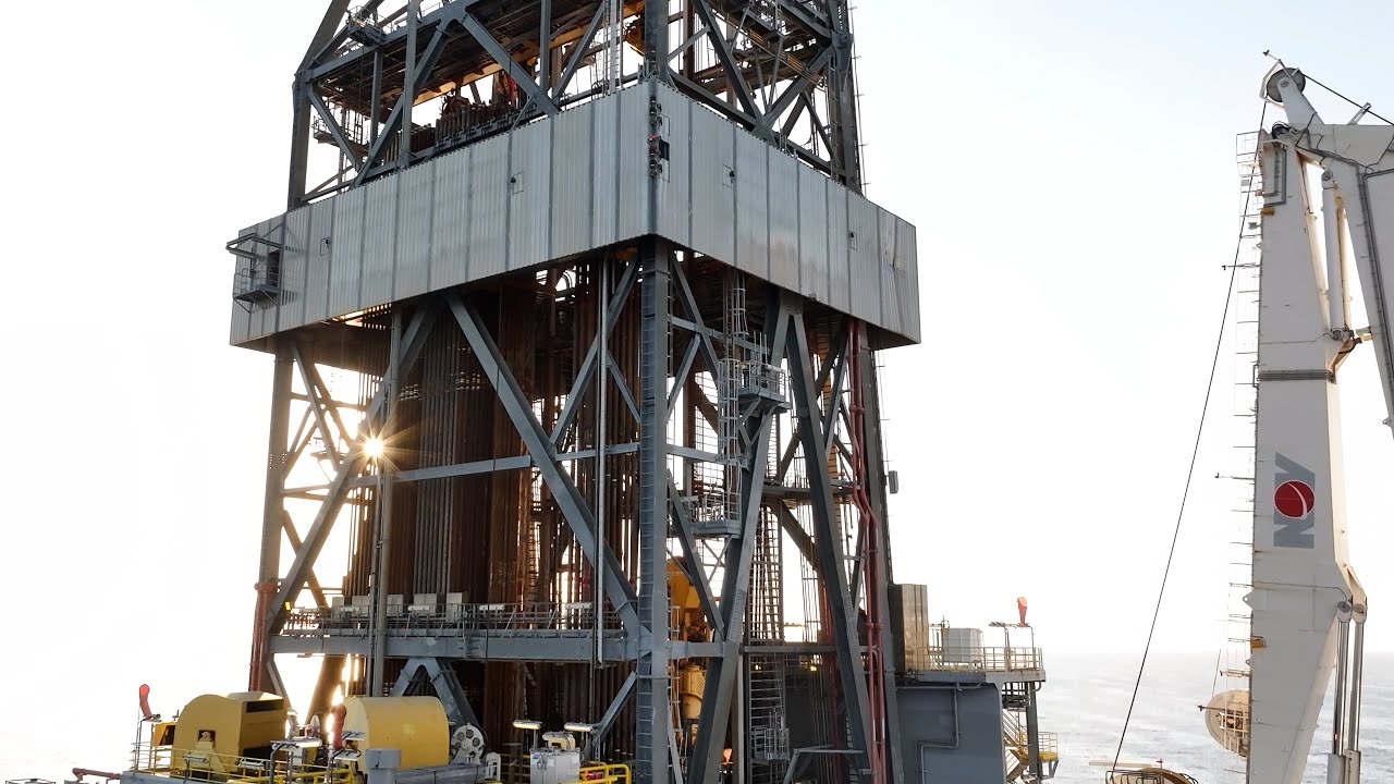 Drillship 101: What is Hook Load?