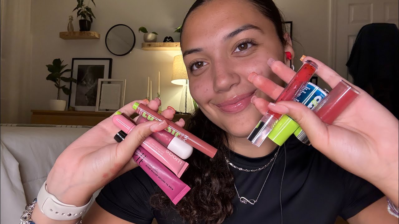 ASMR tapping and scratching on my lip gloss collection 💄