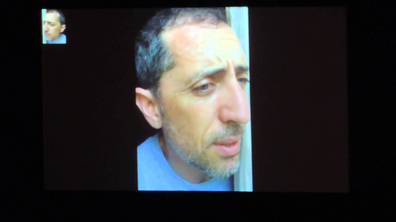 Réveil de Gad Elmaleh pendant le Virgin Tonic au Zénith de Lille