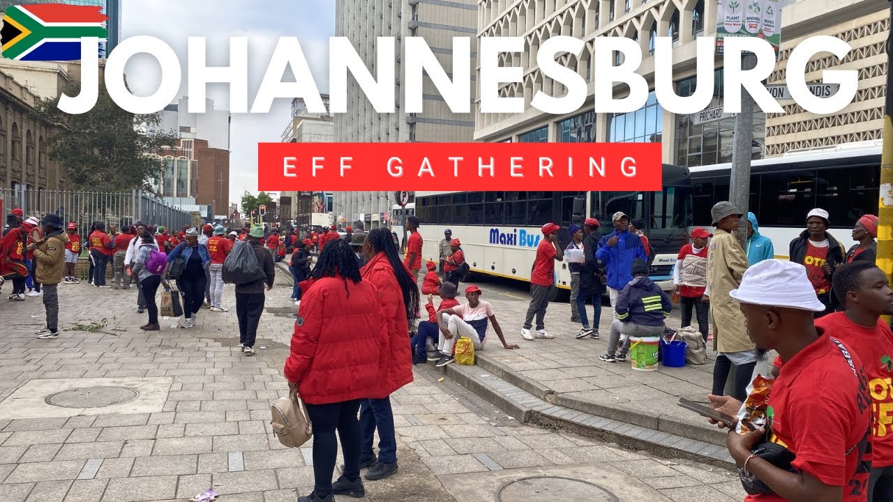 Massive Crowd in Johannesburg CBD &ndash; What&rsquo;s Going On?