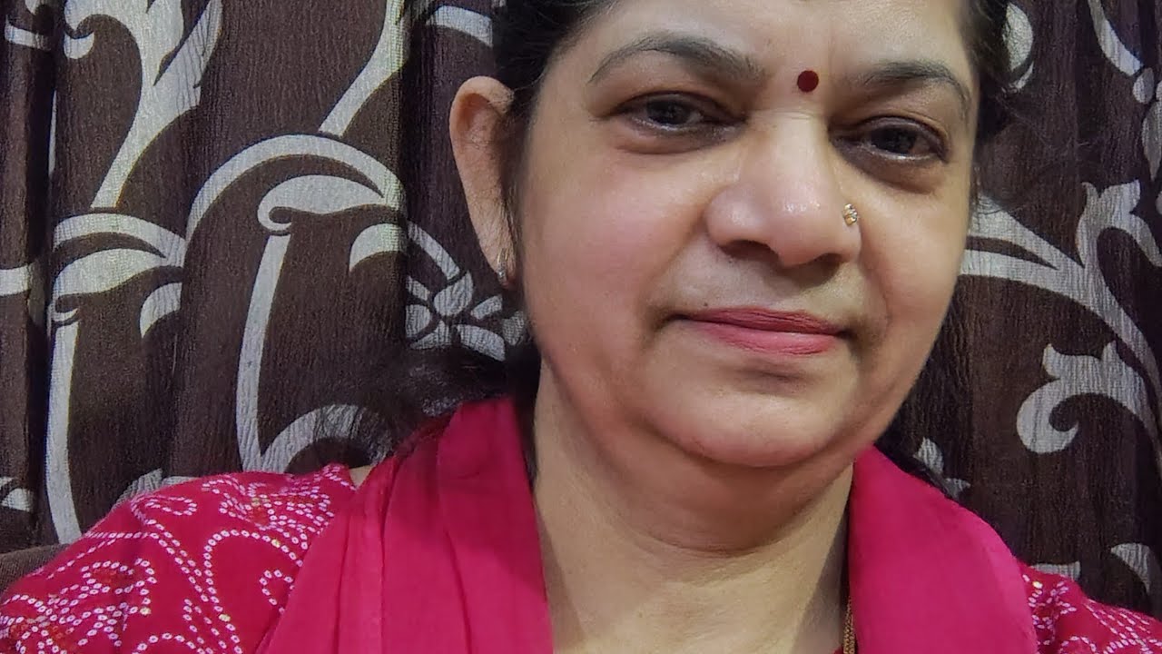 Renu Rastogi is live ये सूरज और चंद्रमा भगवान के नेत्र हैं।