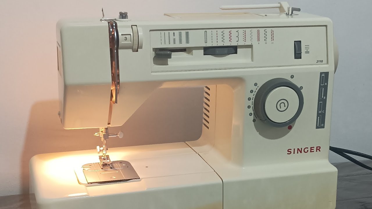 Machine à coudre singer 2110