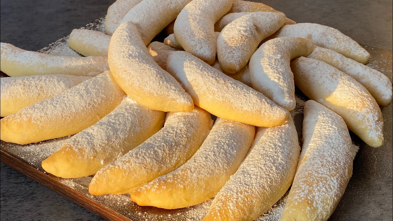 Ağızda ovulan gözəl görünüşlü, dadlı banan şirniyatı