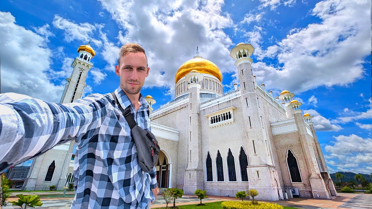 Brunei is so small. Is there anything going on? 🇧🇳