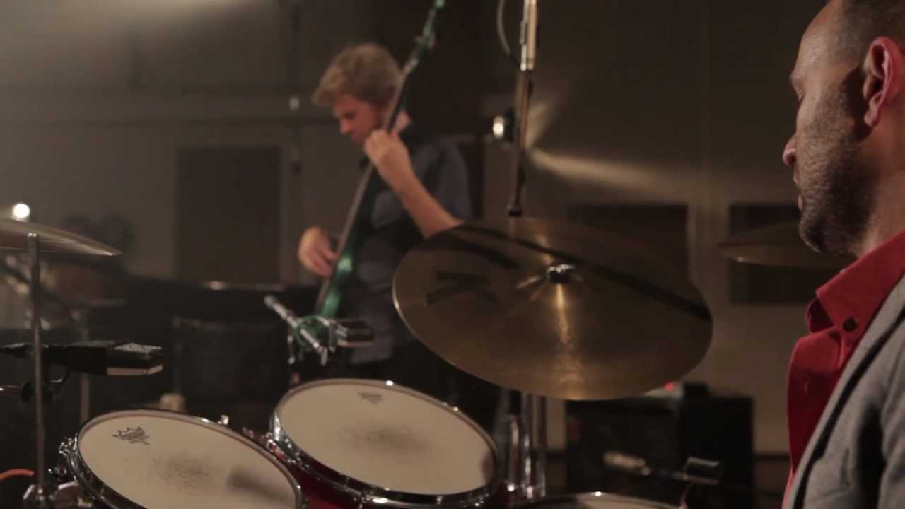 KYLE EASTWOOD -- The Promise (live at Abbey Road Studios)