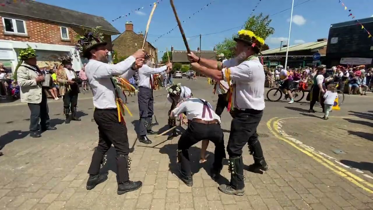 Leominster Morris: Drunken Sailor