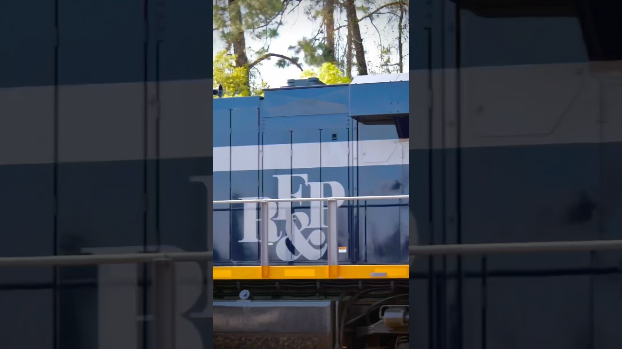 Train Edit #railfaning #modelrailroad #railfan #train #railroad #railroadenthusiast #railfans