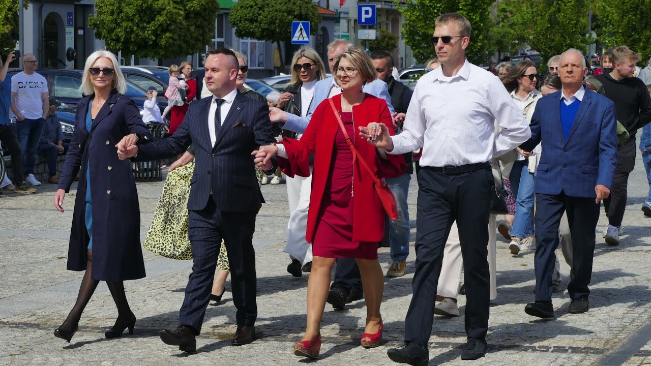 Polonez na Placu Daszyńskiego już po raz 11 – Pisz uczcił rocznicę Konstytucji 3 Maja