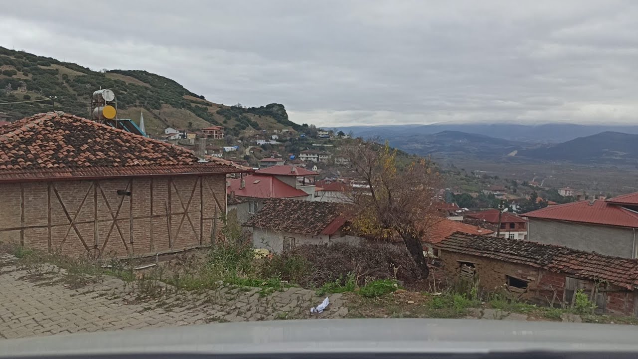 ERBAA ÜZÜMLÜ KÖYÜ FERENGE OTOMOBİLLE ÜZÜMLÜ KÖYÜ CADDE VE SOKAKLARI 20 ARALIK 2022
