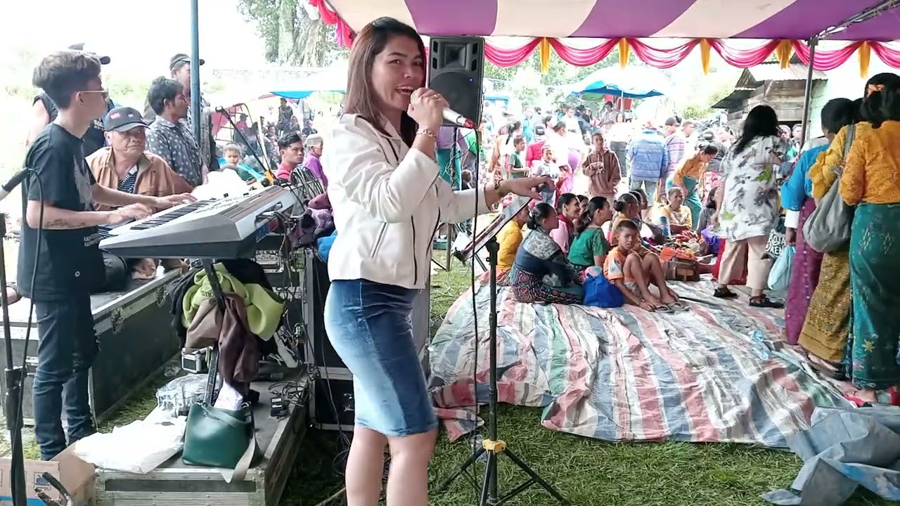 kembali di huturrr,,, bersama keyboard yuda manalu dan si artis toba‼️horas musik
