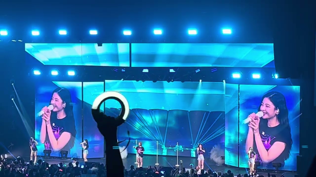 Trust Me (MIDZY) - ITZY ‘CHECKMATE’ Tour in Phoenix Arizona 221029