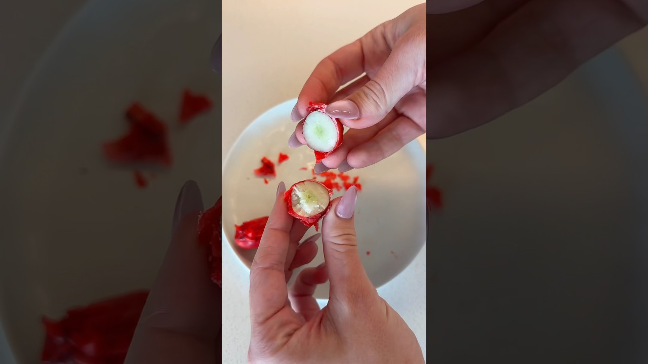 *ASMR* FROZEN GRAPES SNACK! #asmr #snackideas #snacks #grapes #fruitrollup #kitchen #recipe