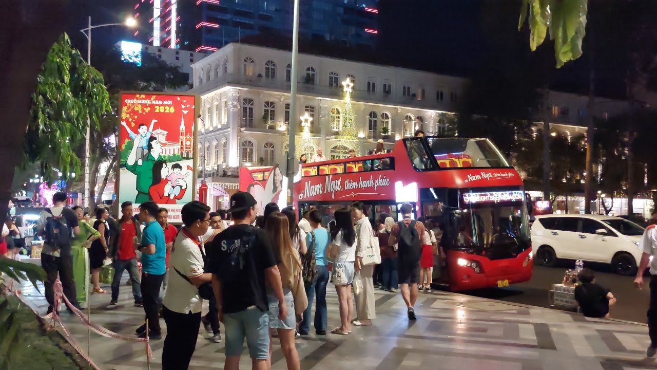 Evening Walk, Downtown, HCMC, Vietnam 