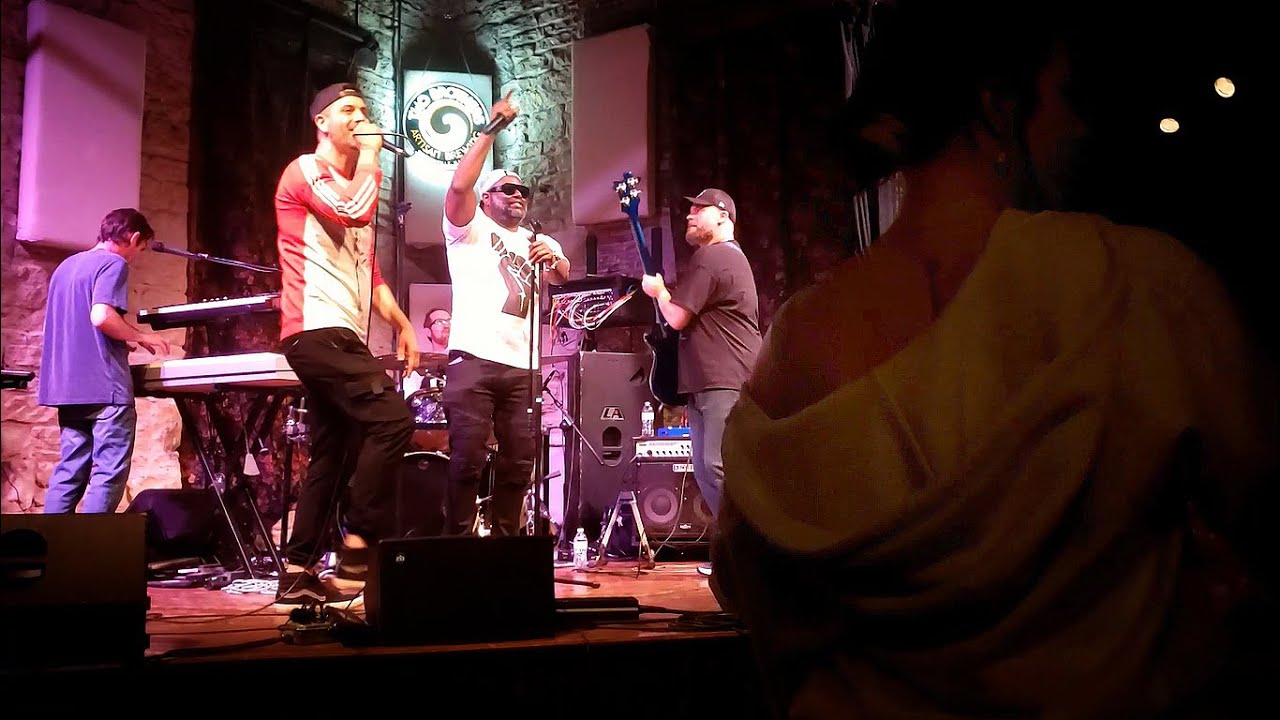90's Rewind Chicago at Two Brothers (April 2025)