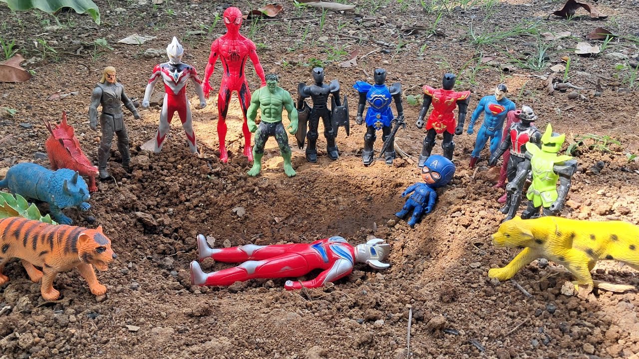 MENJAGA JASAT ULTRAMEN DARI SUPERHERO JAHAT ADA, HULK,ULTRAMEN,THOR DAN SPIDERMEN