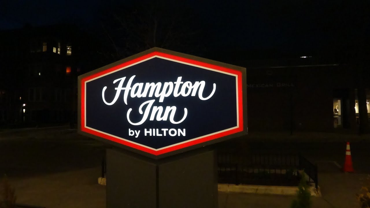 (Hotel Tour) Hampton Inn Chicago North Loyola Station.