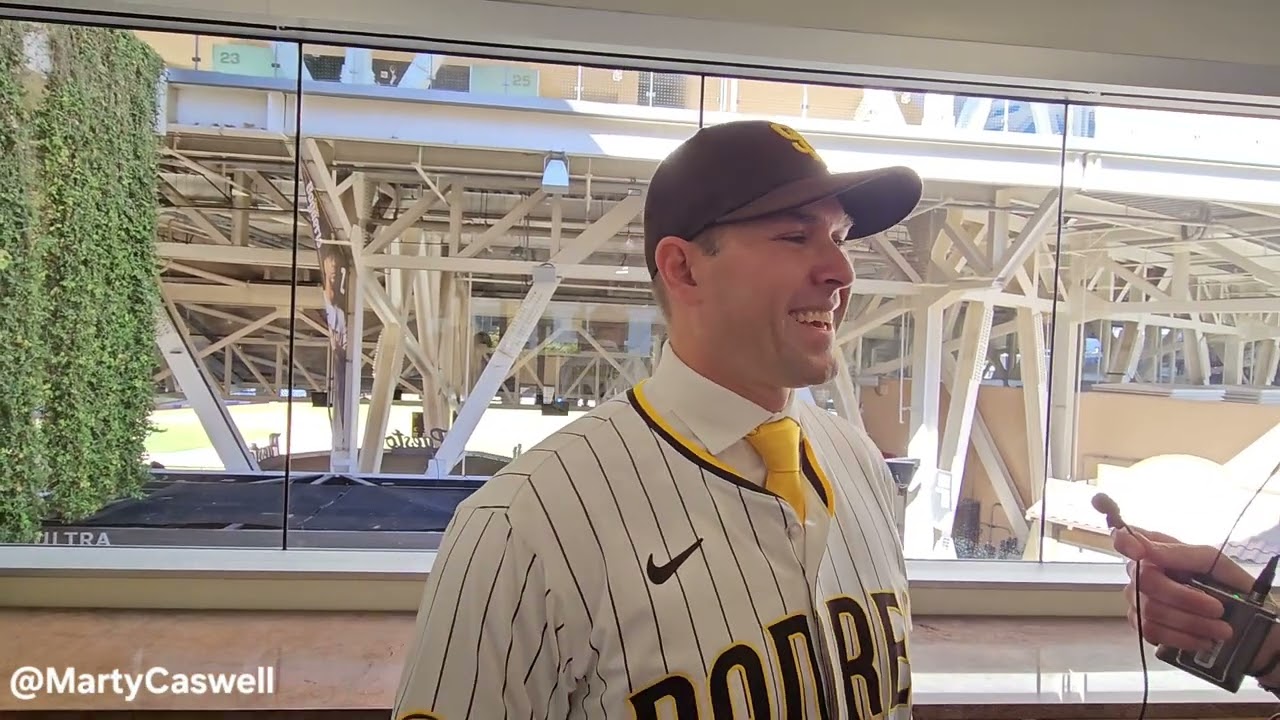 Padres manager Craig Stammen on being a first time hire, expectations and how Manny Machado reacted
