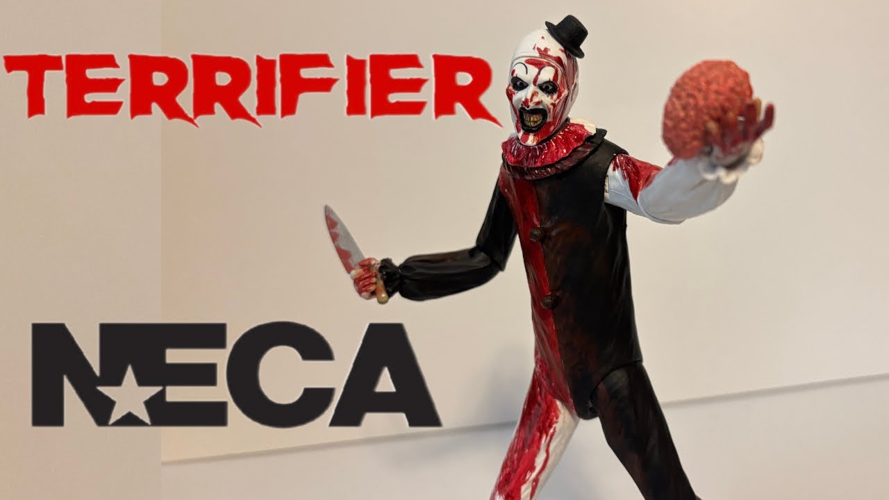 Neca toys Terrifier Art the clown blood soaked Walmart exclusive review (Halloween review)