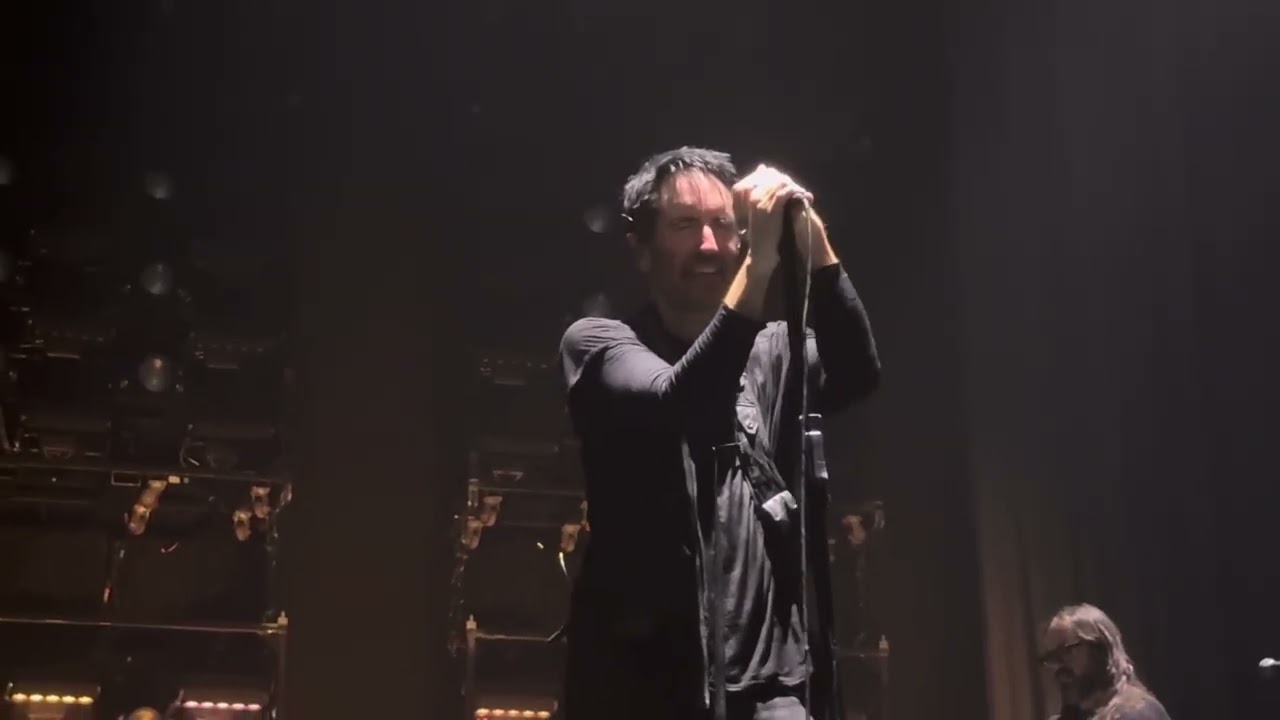 Nine Inch Nails - Hurt - Barclays Center - 09/02/25 - Peel it Back Tour - Front Row Live