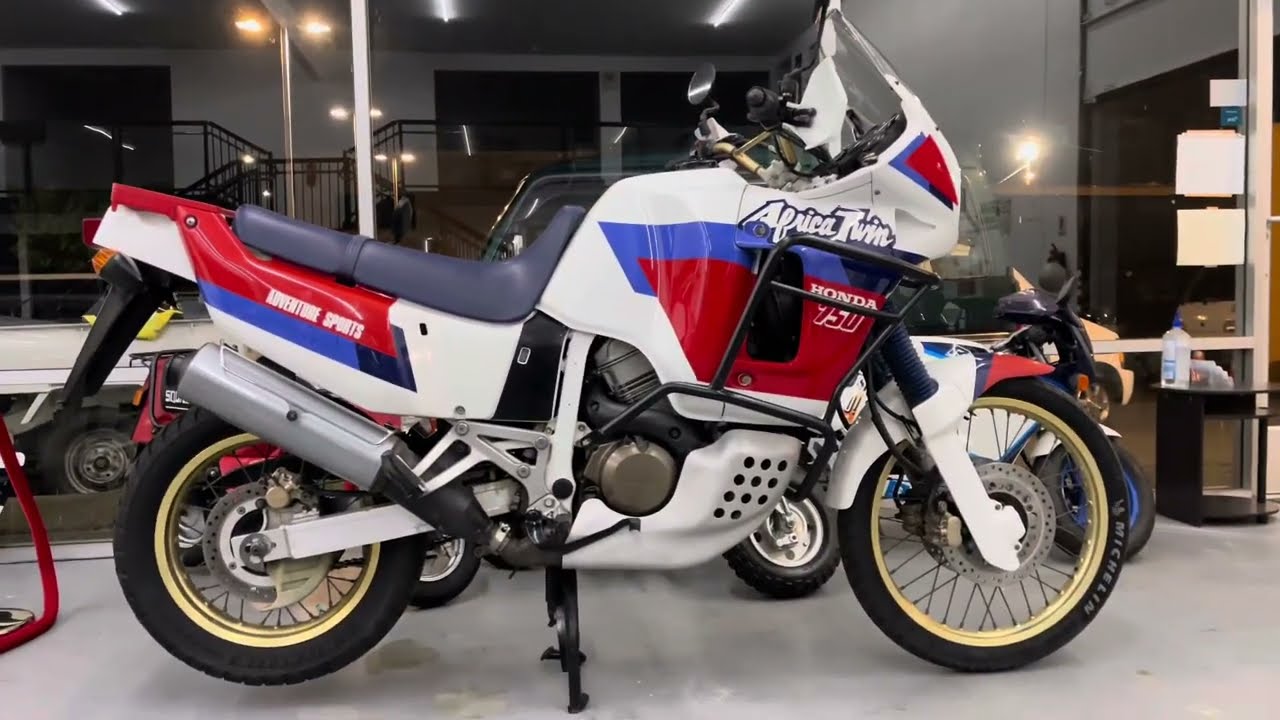 1990 Africa Twin 750 RD04 import from Japan