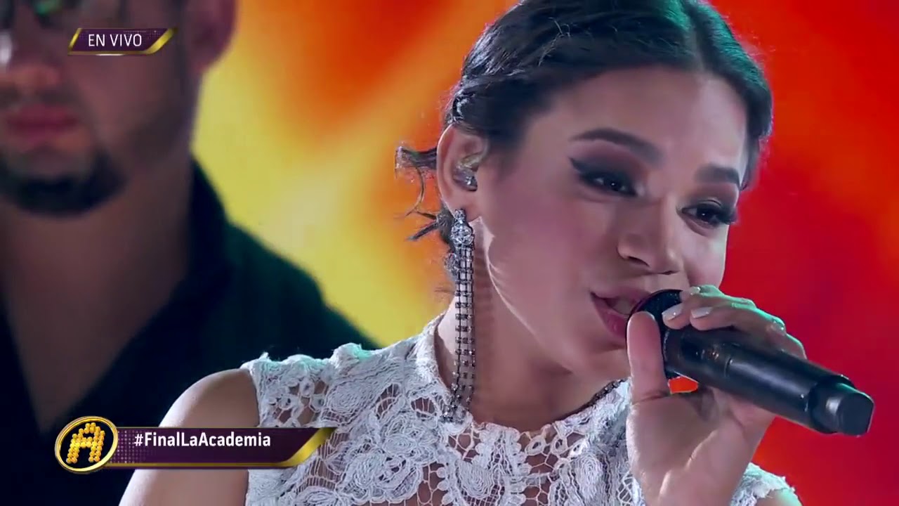 Angie con Ana Barbara - Lo Busque (La Academia 12)