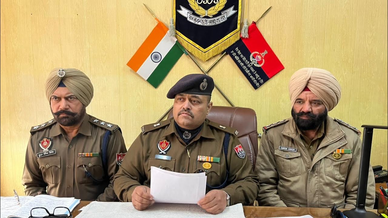 -ਮਾਨਸਾ ਪੁਲਿਸ ਵੱਲੋਂ ਸਾਬਕਾ ਸਰਪੰਚ ਦੇ ਕਤਲ ਵਿੱਚ ਸਾਮਲ ਵਿਅਕਤੀਆਂ ਨੂੰ ਕੁੱਝ ਹੀ ਘੰਟਿਆਂ ਅੰਦਰ ਕੀਤਾ ਕਾਬੂ| 
