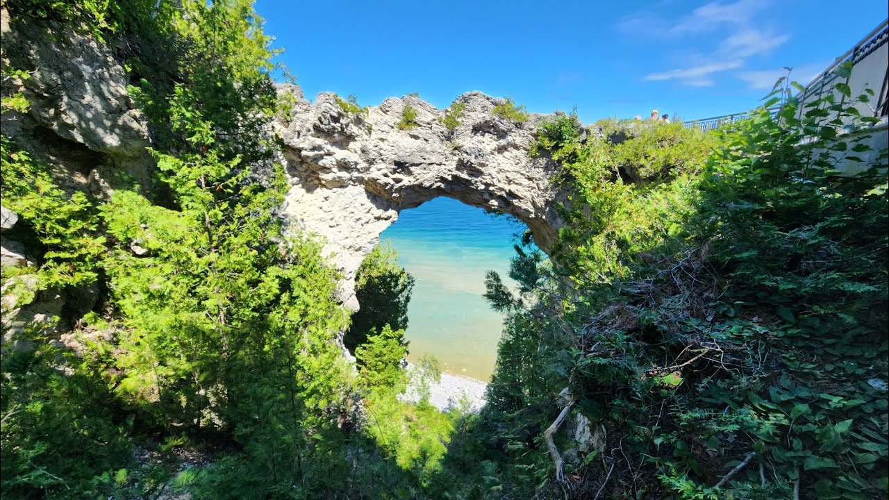Week 7 ep1 America's Great Loop back to the USA, DeTour, St. Ignace, Mackinac Island MI