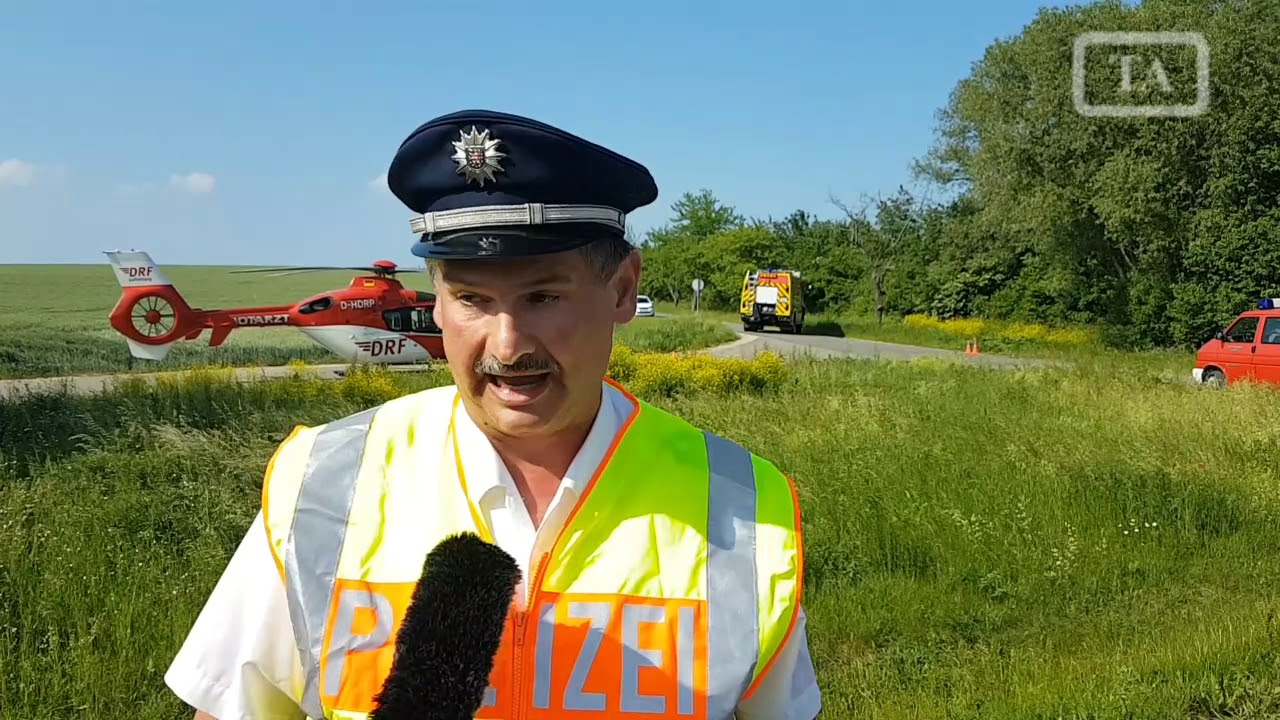 24 Verletzte bei Busunfall auf A71-Zubringer bei Arnstadt
