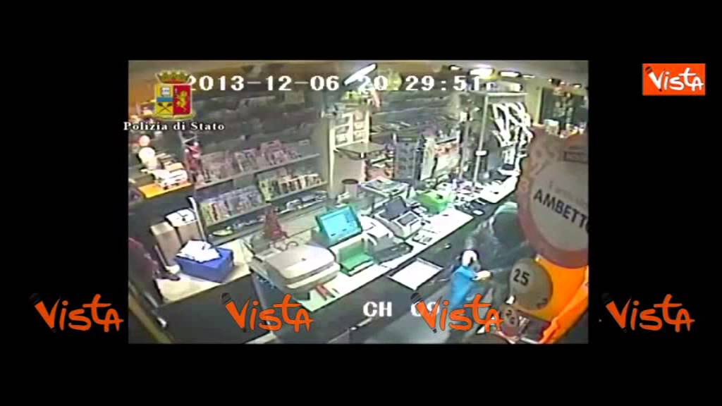 ARRESTATI A GELA RAPINATORI IL VIDEO DELLA POLIZIA CHE MOSTRA LA RAPINA 21-08-14