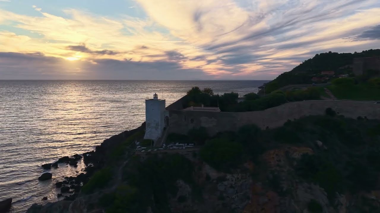 Talamone in 4K HLG-HDR - DJI Mini 5 Pro