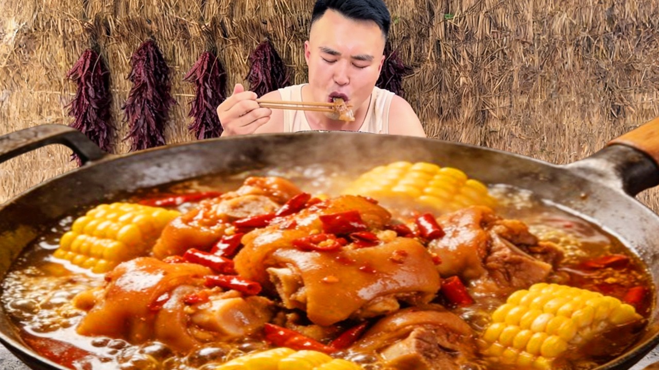 今天在家炖麻辣牛蹄筋！软烂 Q 弹胶质满满，一口下去香到舔盘！