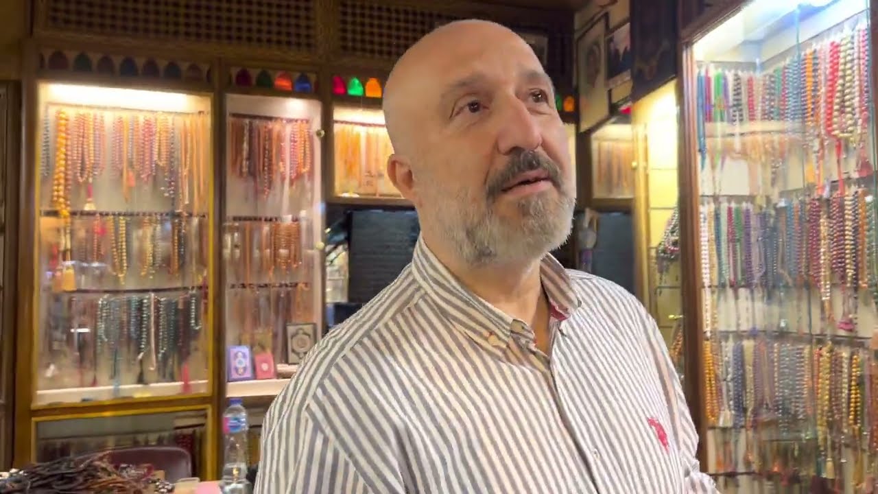 Kahire’nin en ünlü Tesbihçisi