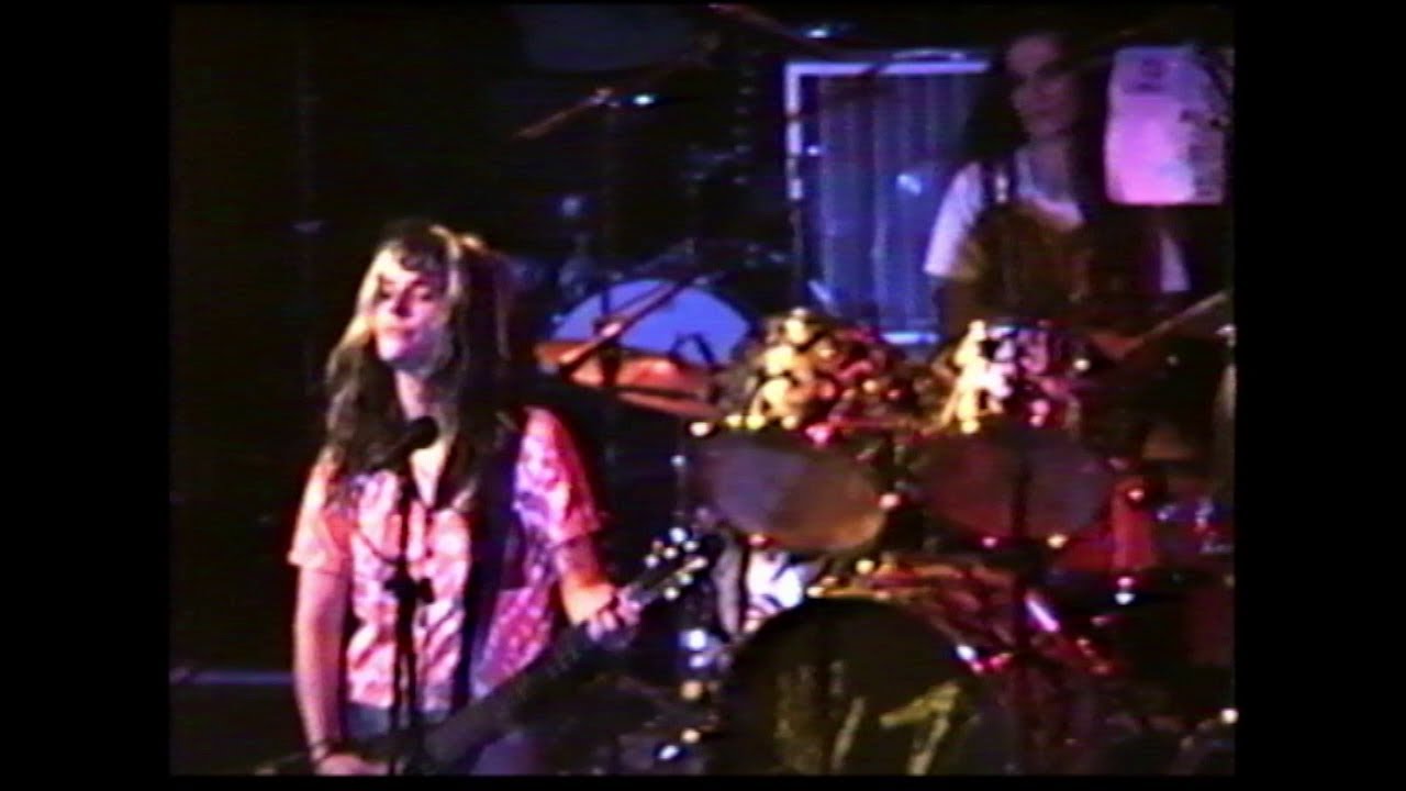 L7 (live concert) - August 24th, 1991, Capitol Theater (IPU), Olympia, WA