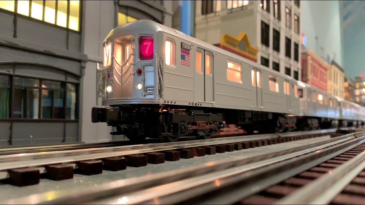 MTH O-Scale New York City Subway R62A (7) Train Set