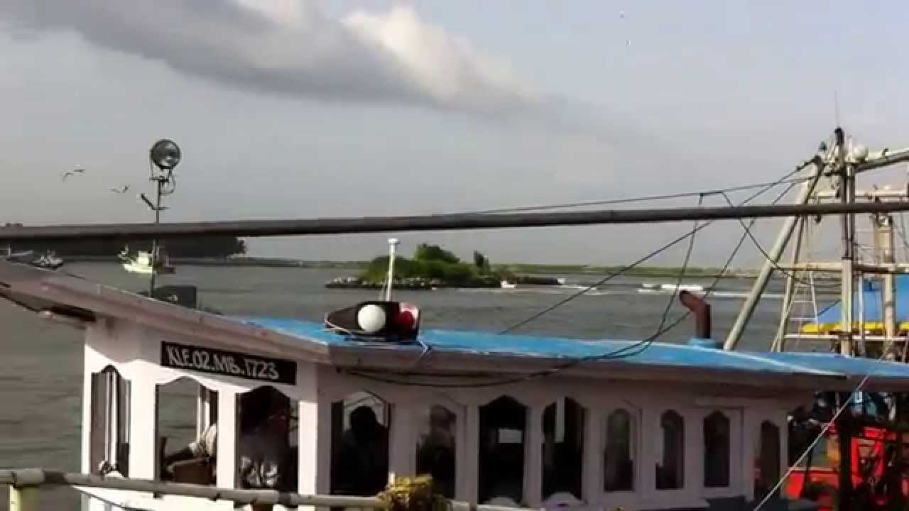 Last day  in Neendakara & sakthikulangara harbour 45 days close