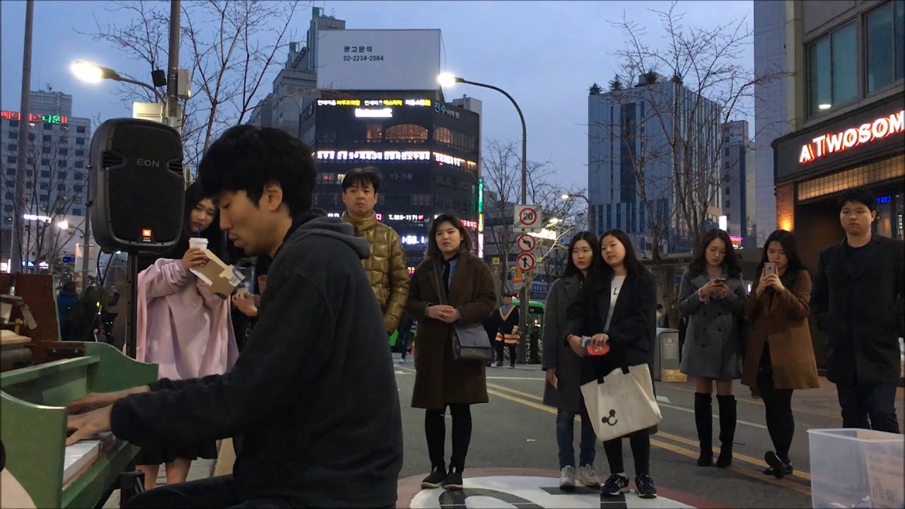 [Official] La La Land Medley 라라랜드 메들리 180317 [Street Piano Busking 신촌 피아노 치는 이정환 버스킹]