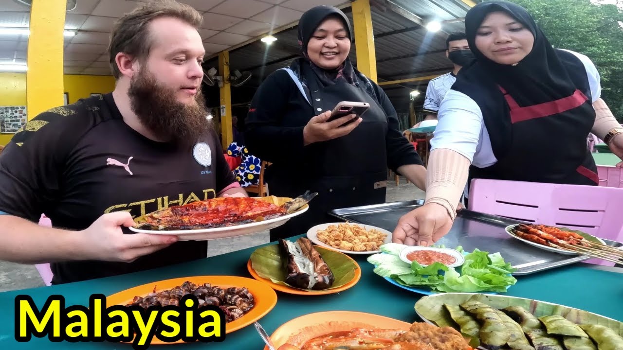 🇲🇾 МЕСТНАЯ МАЛАЙСКАЯ ДЕРЕВЕНСКАЯ ЕДА | (РЫБАЦКИЙ РЕСТОРАН) САМЫЕ СВЕЖИЕ МОРЕПРОДУКТЫ В ЛАНГКАВИ, ...