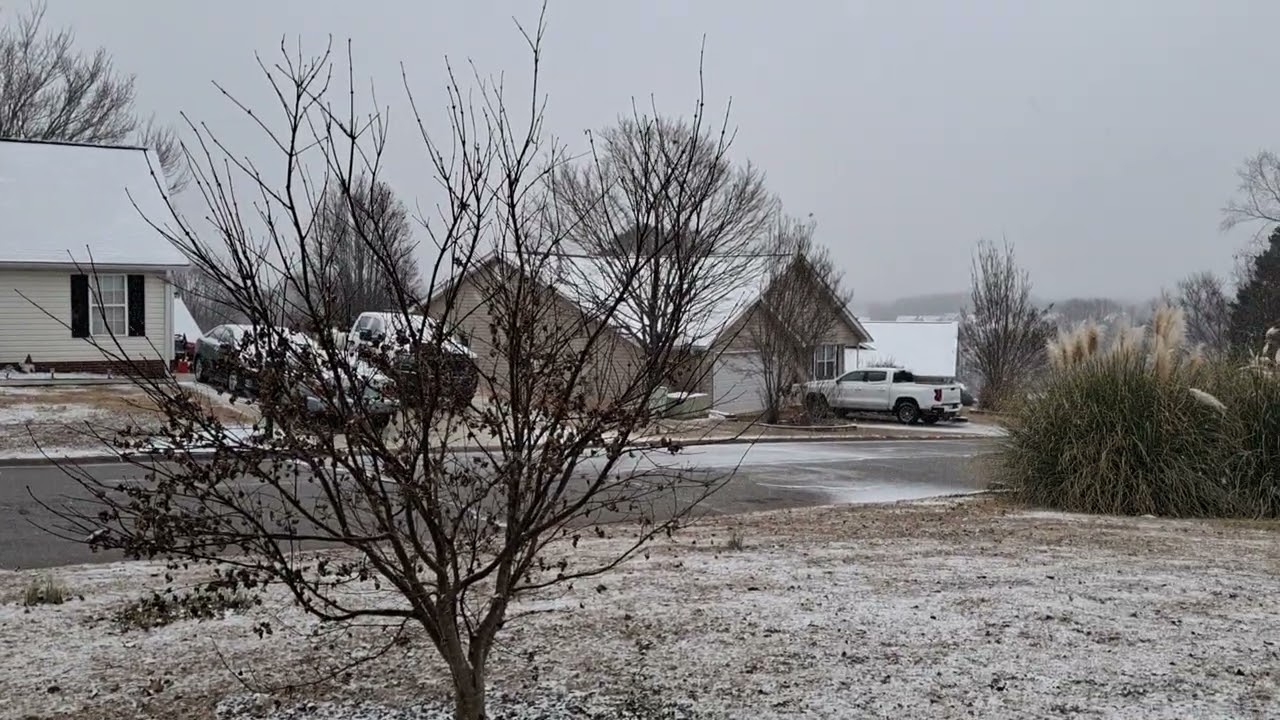 Snowing In South Carolina - Very Unusual @UrbanSClady